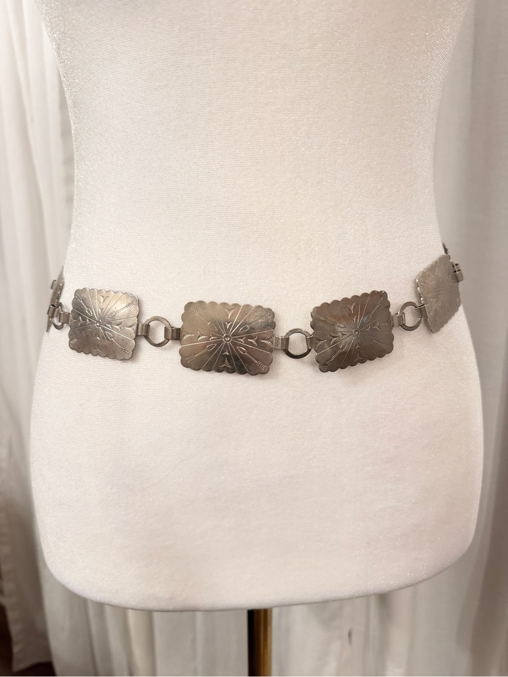 Vintage Silvel Silver-Tone Concho Linked Medallion Belt - Women's Accessory